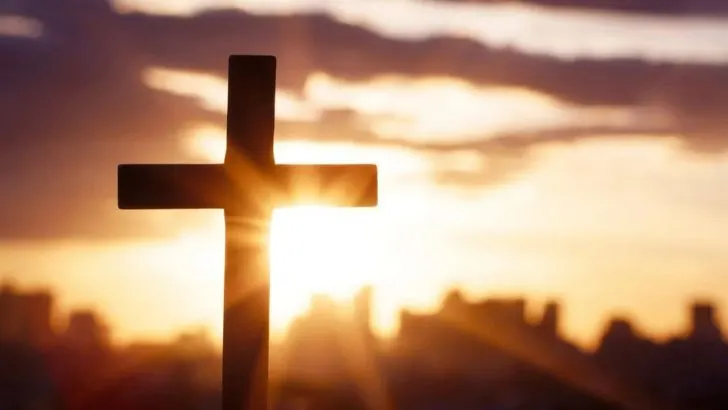 Kreuz Bedeutung: Symbolik Und Verwendung In Verschiedenen Kontexten